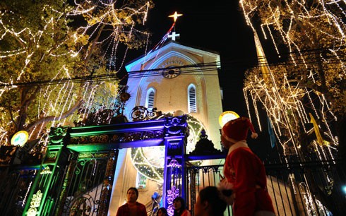 Xmas celebration in Hanoi - ảnh 1