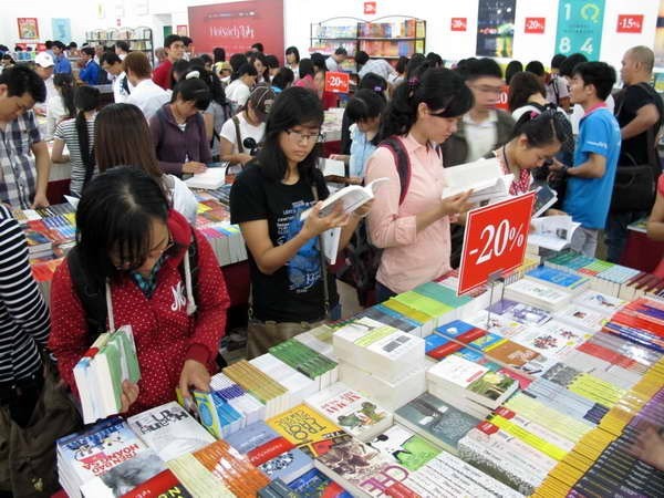 HCM City Book Expo promotes reading - ảnh 1