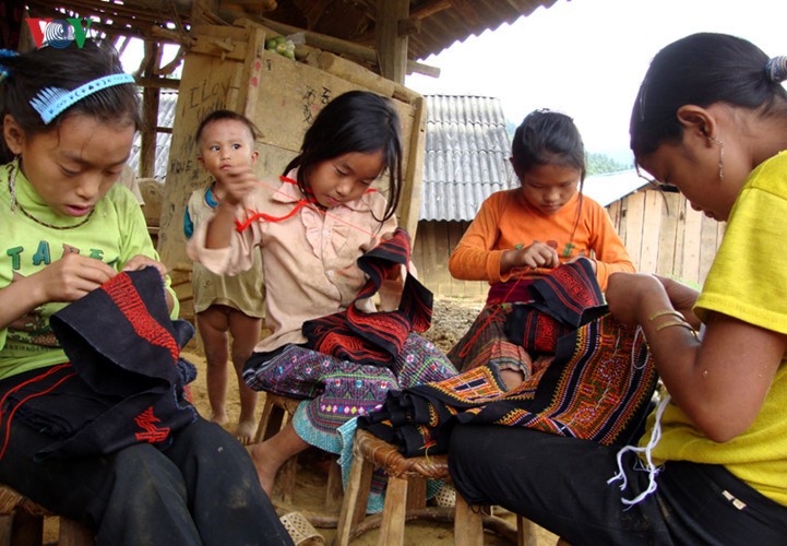 Summer break for children in northwest Vietnam - ảnh 9