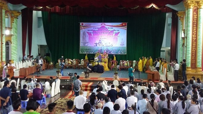 Japan's 11-faced Buddha statue presented to Da Nang - ảnh 1