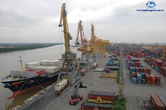 China Coast Guard ship visits Hai Phong city - ảnh 1