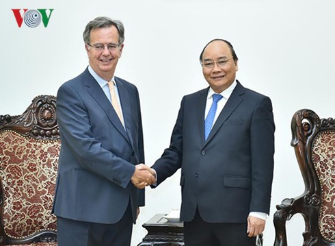 Prime Minister Nguyen Xuan Phuc receives Spain’s Ambassador - ảnh 1