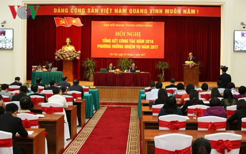 Party Central Committee’s External Relations Commission review last year’s work - ảnh 1