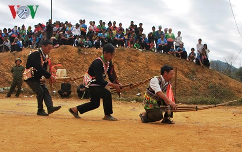 Khen panpipe, a cultural value of the Mong - ảnh 1