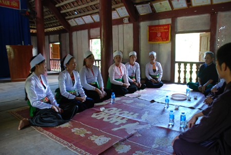 Dum singing of the Muong - ảnh 1