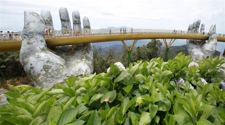 Golden Bridge – new masterpiece on Ba Na Hills - ảnh 2