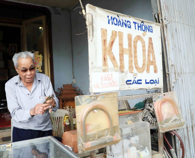 Tuong Chuc village, a lock repair village in Hanoi - ảnh 1