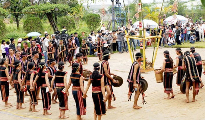 Central Highlands hamlets prepare for Gong Festival - ảnh 1