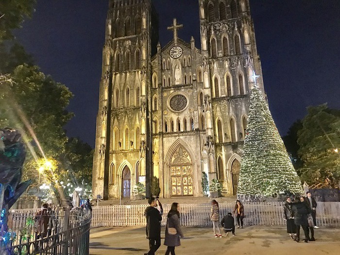 Hanoi celebrates Christmas 2018 - ảnh 3