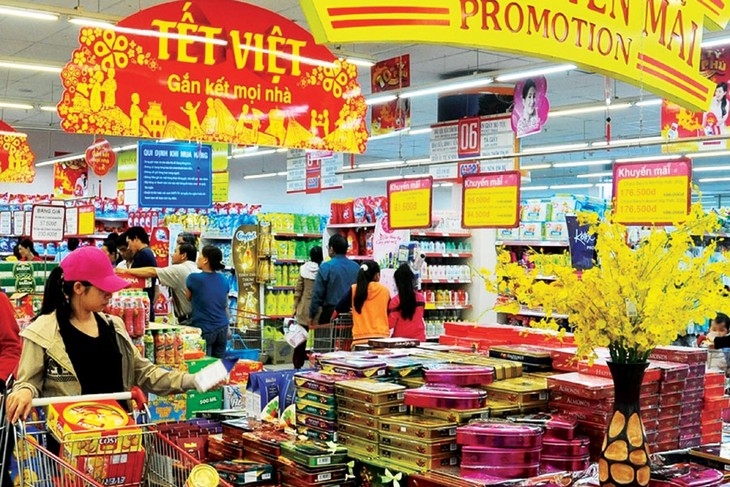 Businesses meet consumption demands for Tet - ảnh 1