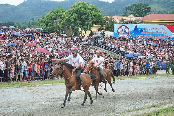 Bac Ha White Plateau Festival ready to begin - ảnh 1