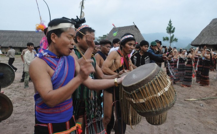 Gongs and drums of the Co Tu - ảnh 1