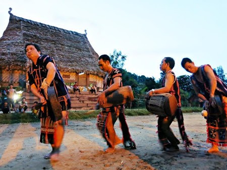 Gongs and drums of the Co Tu - ảnh 2