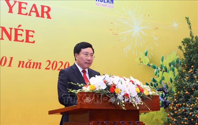 Tet gathering held for diplomatic corps in Hanoi - ảnh 1