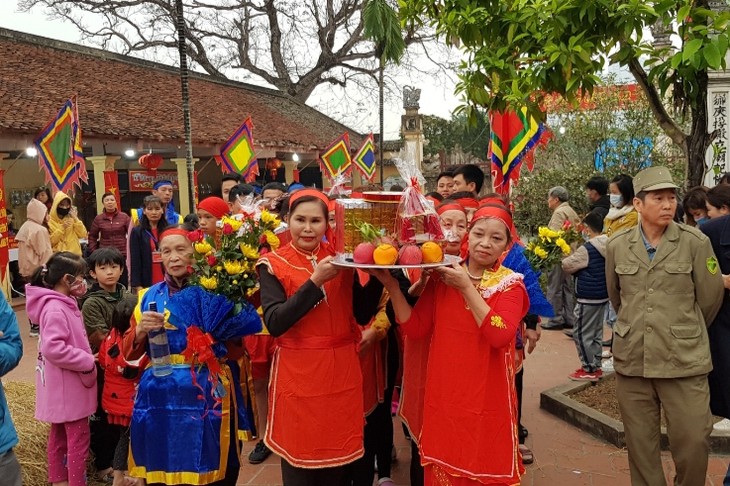 Rice cooking contest in Hanoi's Thi Cam village - ảnh 1