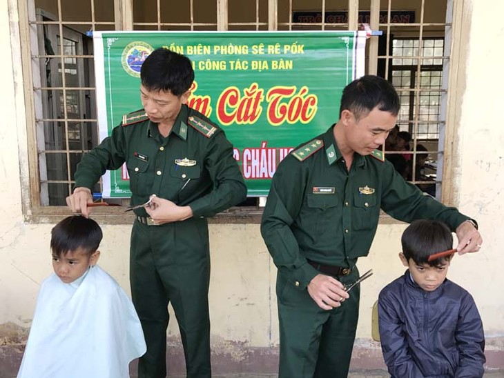 Border guard force feeds orphans, disadvantaged children’s dreams - ảnh 2