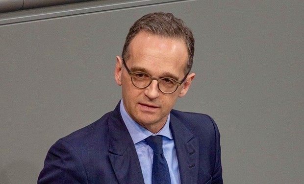 Germany suspends extradition treaty with Hong Kong, China - ảnh 1