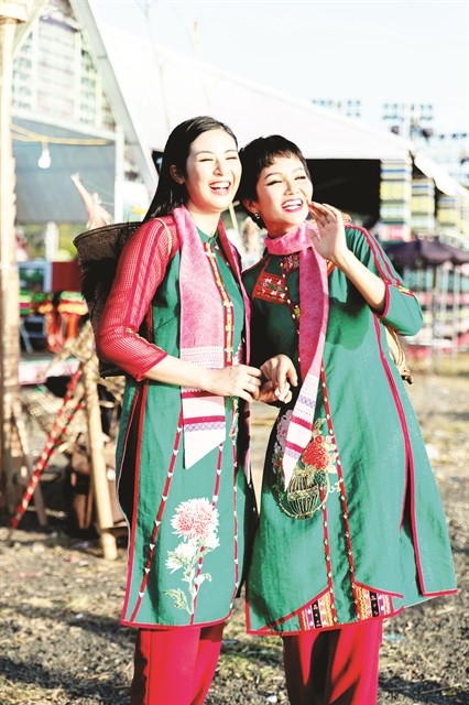 Vietnam Brocade Festival celebrates national culture - ảnh 1