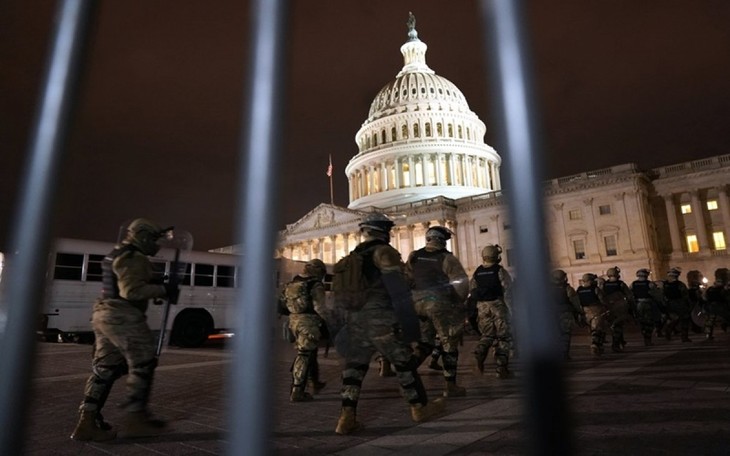 American police confirm 4 people died at the US Capitol riots - ảnh 1