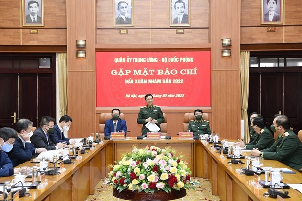 Defense Ministry calls for stronger cooperation in national defense communications - ảnh 1