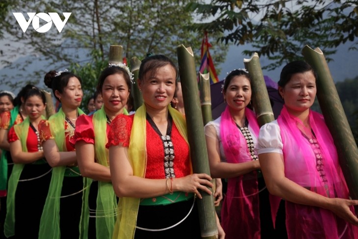 Unique hair washing ritual of the Thai ethnic group - ảnh 6