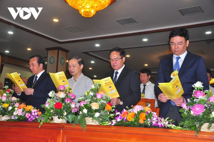 Lord Buddha’s birthday celebrated in Hanoi - ảnh 8