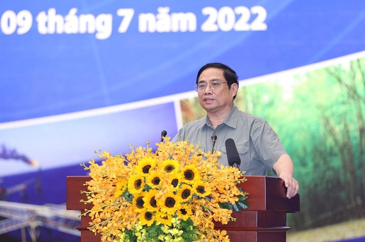 Links enhanced to develop southern key economic region - ảnh 2