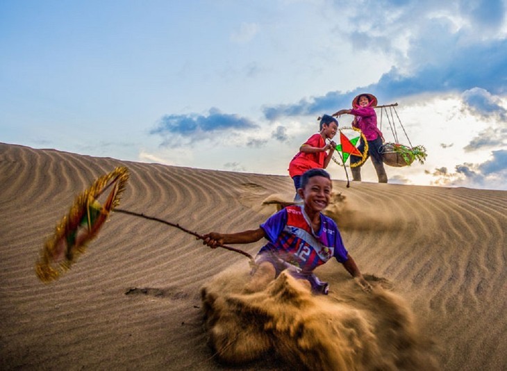 Nam Cuong red sand dune in Ninh Thuan province - ảnh 8