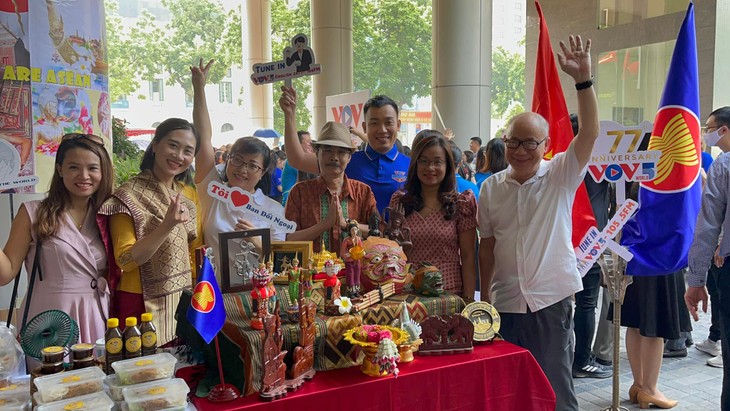 VOV Fair cheers its 77th anniversary - ảnh 1