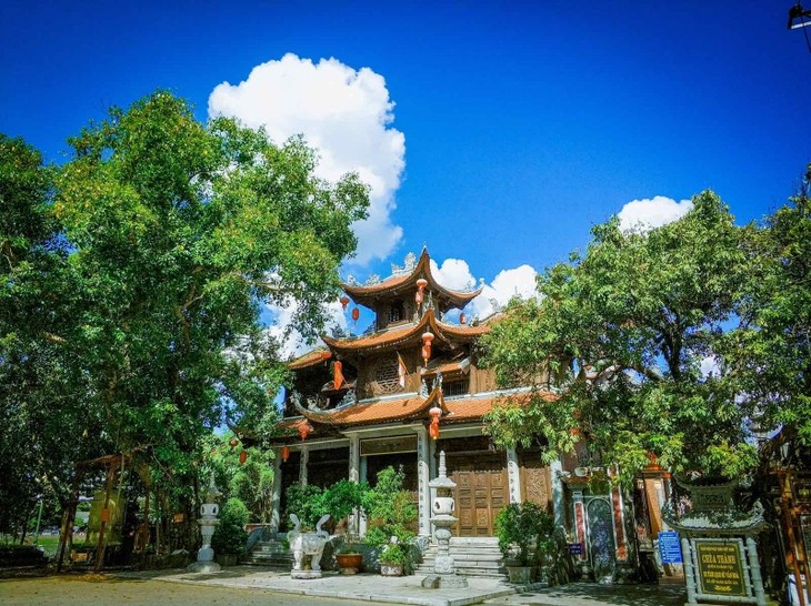 Thanh pagoda by the Ky Cung river - ảnh 1