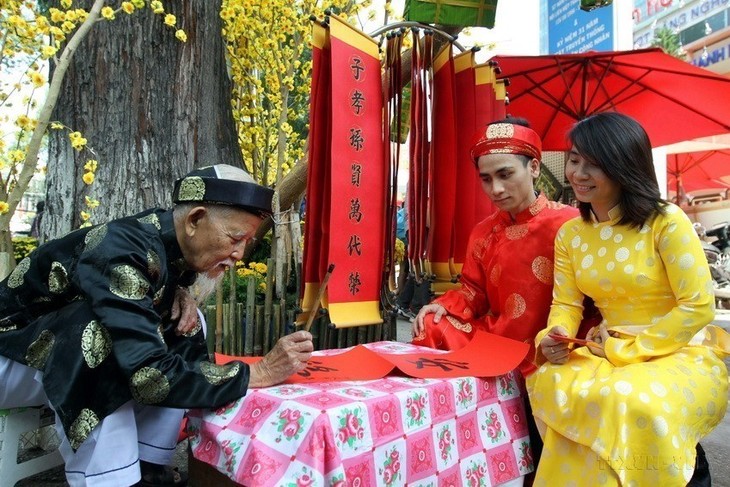 Vietnamese traditional calligraphy during Tet - ảnh 7