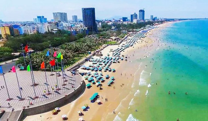 2.400 foreign cruise passengers arrive in Ba Ria-Vung Tau - ảnh 1