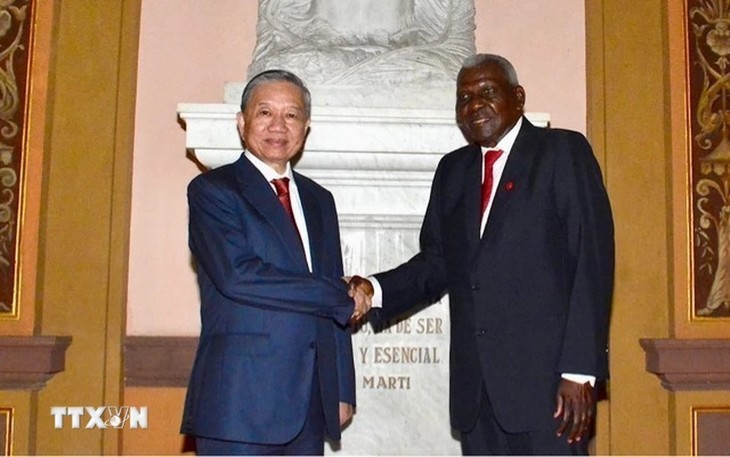 General Secretary and President To Lam meets with Cuba’s PM, top legislator - ảnh 2