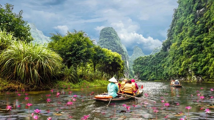 Vietnam makes global list of top 20 tourist destinations in 2024 - ảnh 1