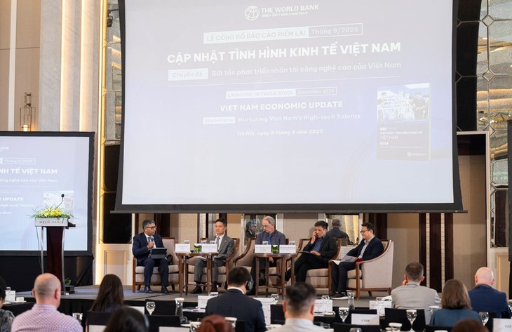 World Bank projects Vietnam's GDP growth at 6.6% in 2025 - ảnh 1