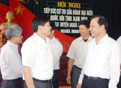 Vu Van Ninh rencontre l’électorat de la province de Nam Dinh - ảnh 1