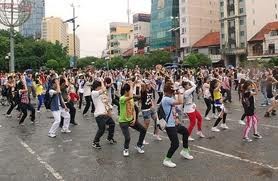 Flash mob, la passion des jeunes - ảnh 4