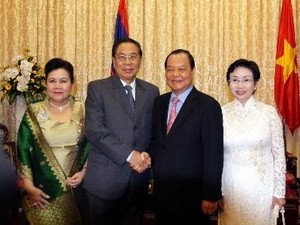 Choummaly Sayasone en visite à Hochiminh-ville - ảnh 1