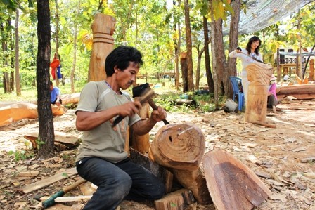 Sculpture sur bois sur les Hauts-Plateaux du Centre - ảnh 1