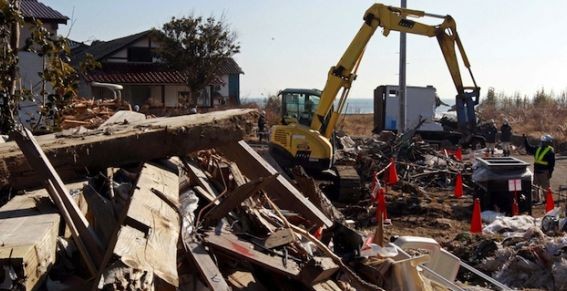 Le Japon à l'arrêt, deux ans après le séisme et le tsunami du 11 mars  - ảnh 2