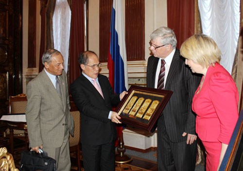 Activités du Président de l’Assemblée Nationale vietnamienne en Russie - ảnh 2