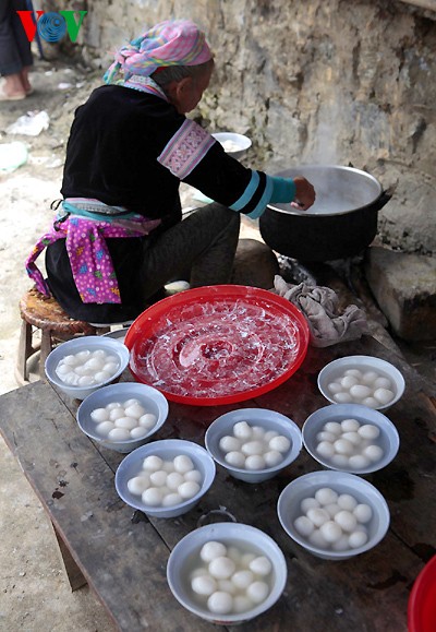 Un marché forain à Dào San - Lai Châu - ảnh 14