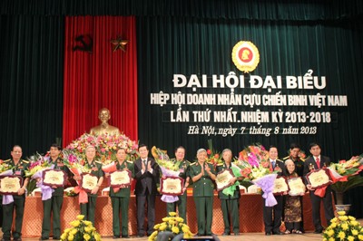 Congrès de l’Association des entrepreneurs vétérans de guerre du Vietnam - ảnh 1