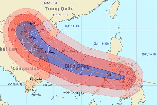 Le Premier Ministre dirige la confrontation au typhon HaiYan - ảnh 1