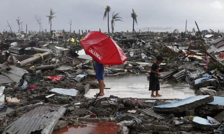 Philippines : Le typhon Haiyan a fait 10 mille morts et 2 mille diparus - ảnh 1