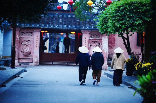 Hoi An aux yeux des touristes étrangers - ảnh 4