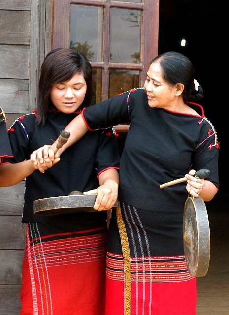 Gong Jho, le gong des femmes Ede - ảnh 3