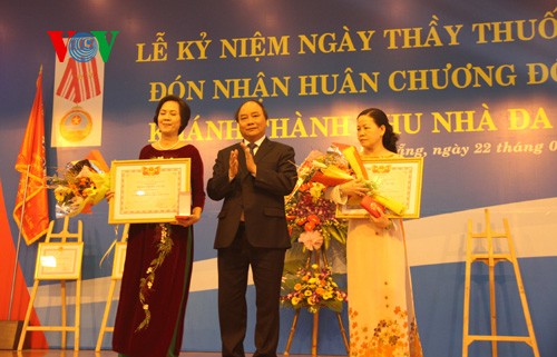 L’hôpital C de Danang se voit décerner l’ordre de l’Indépendance - 2ème classe - ảnh 1