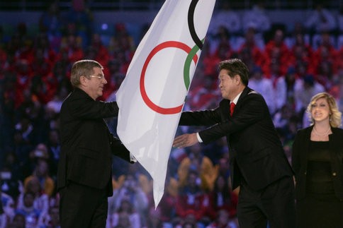 Le drapeau olympique vers la Corée - ảnh 1