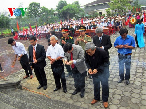 Quang Ngai commémore le 46ème anniversaire du massacre de Son My - ảnh 1